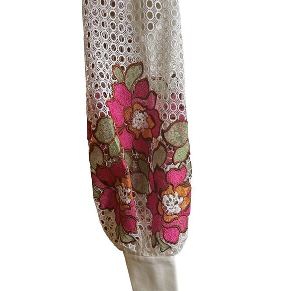 Elliatt Juke Embroidered Balloon Sleeve Mini Dress NWOT Size Small - Picture 8 of 12